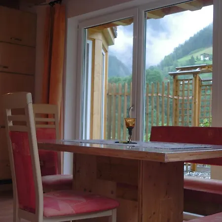 Sabine Schranz Apartment *