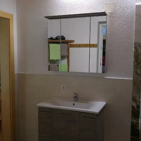 Apartment Sabine Schranz *