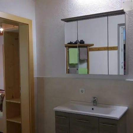 Apartment Sabine Schranz *